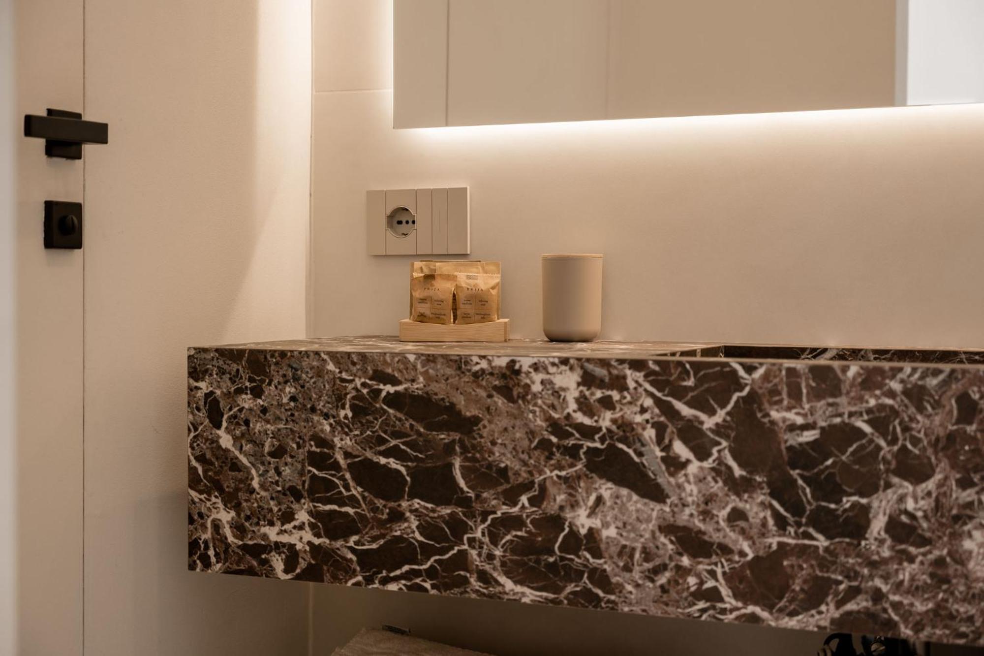 Iodis Relais Hotel Наполи Стая снимка