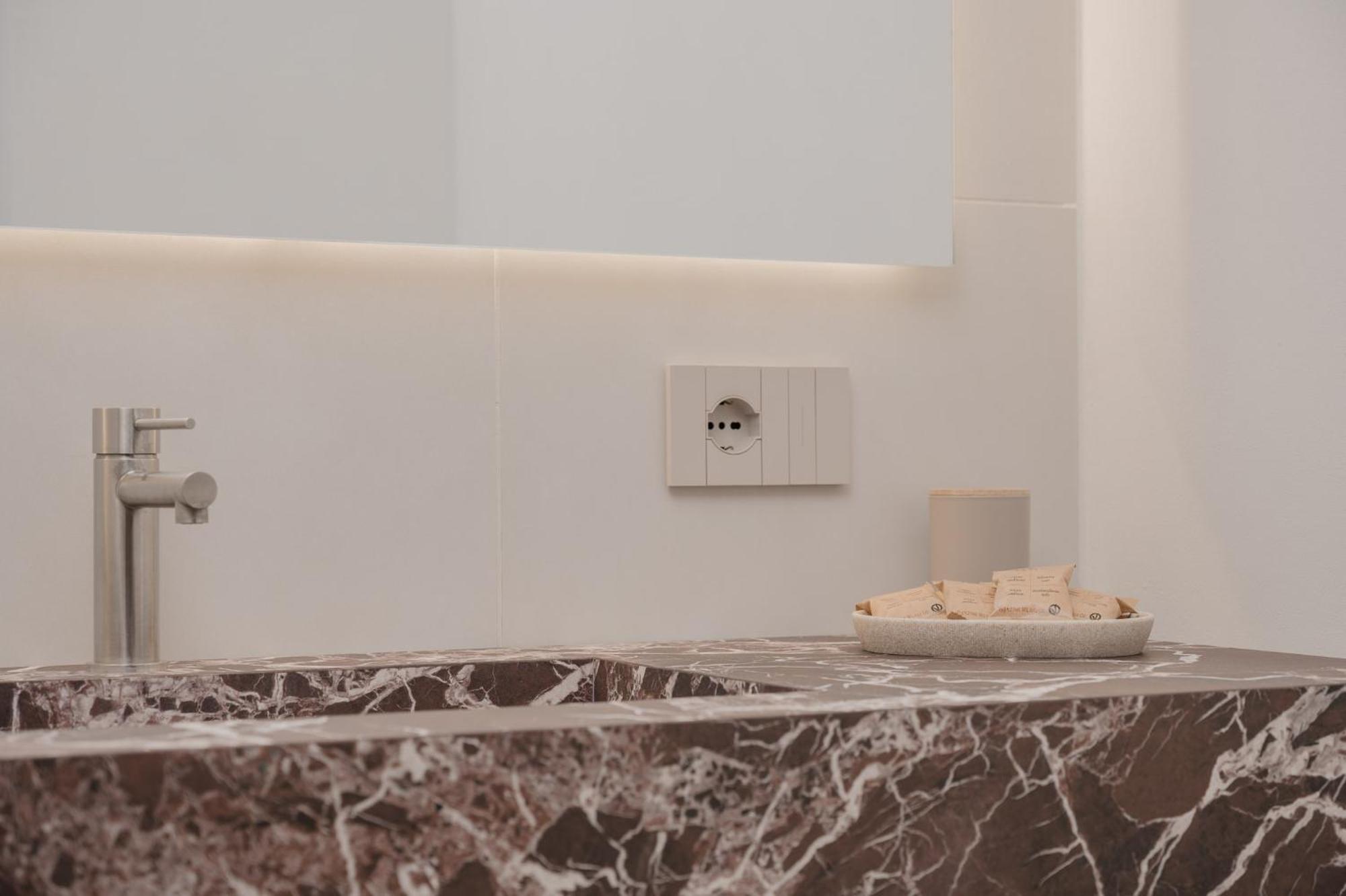 Iodis Relais Hotel Наполи Стая снимка